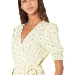 🎀  2/$10 BCBGENERATION Yellow Floral Ditsy Daisy Wrap Blouse Feminine Top NWT